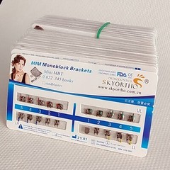 20Pks Dental Orthodontic MIM Monoblock Brackets Braces Mini Roth/MBT Hooks 345