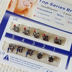20pc/Kit Dental Orthodontic Bracket Braces Standard MBT .022 Hooks 3-4-5