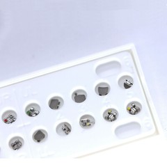 Orthodontic Brackets Standard Roth 0.022″ with 3 Hooks, Sandblasted, 100 Kits