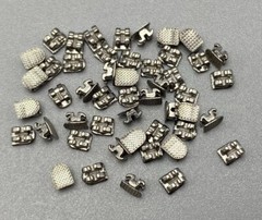 100Pcs Dental Orthodontic Brackets Mesh Base Mini Roth 022 345 Slot Hooks