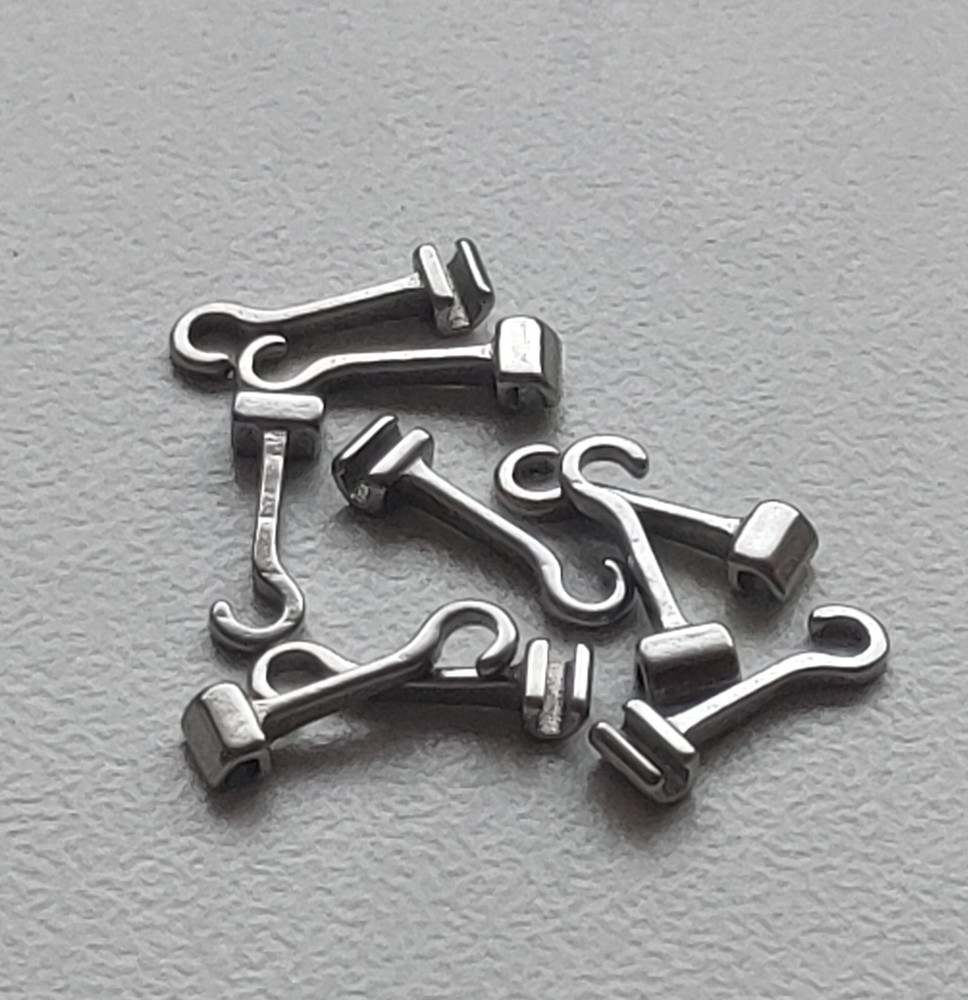 100Pieces Dental Orthodontic Crimpable hooks Long curved Right Metal 10 Pcs/Pack