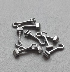 100Pieces Dental Orthodontic Crimpable hooks Long curved Right Metal 10 Pcs/Pack