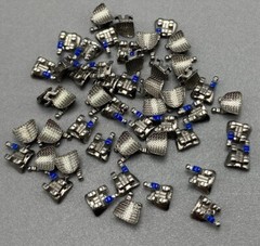50pcs Dental Orthodontic Brackets metal Braces Standard MBT Slot 022 345 hooks