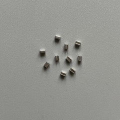 100Pcs Dental Orthodontic Crimpable Hooks Stop Round Hole Wire Bracket End CE
