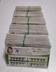 100 Sets Dental Orthodontic Metal Brackets Mini Roth 022 345 hooks Mesh Base