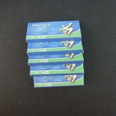200pcs Dental Orthodontic Metal MINI BracketsBraces MBT/ROTH 022 3/345 W/Hooks
