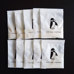 Dental 10 packs orthodontic elastic rubber bands Penguin 3.5 OZ,1/8″ 100pcs/pack
