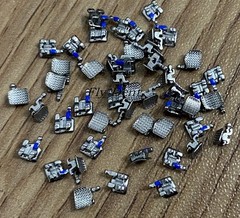 100pcs Dental Orthodontic Metal Bracket Braces Mini Roth 022 Slot 345 Hooks